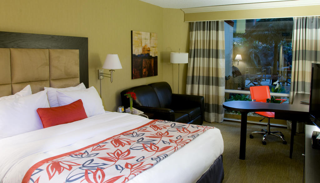 Ramada Plaza Crystal Palace Дьєпп Номер фото